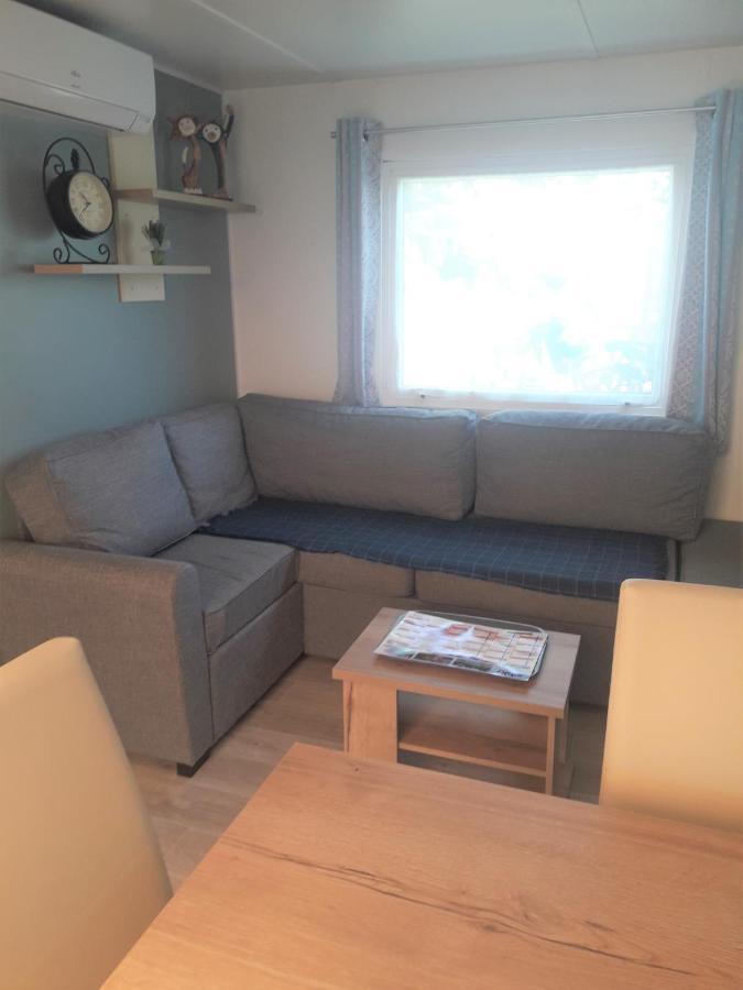 Camping Grand Mobilehome Proche Commodite Fo10 4*