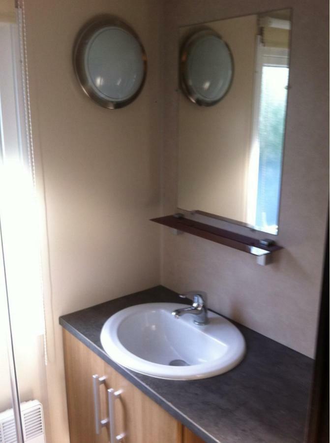 Camping Grand Mobilehome Proche Commodite Fo10